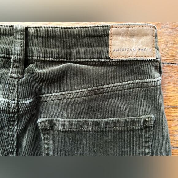 AMERICAN EAGLE Super Stretch Green Corduroy Hi-Rise Jeggings sz 4 (NWOT) - Picture 9 of 16